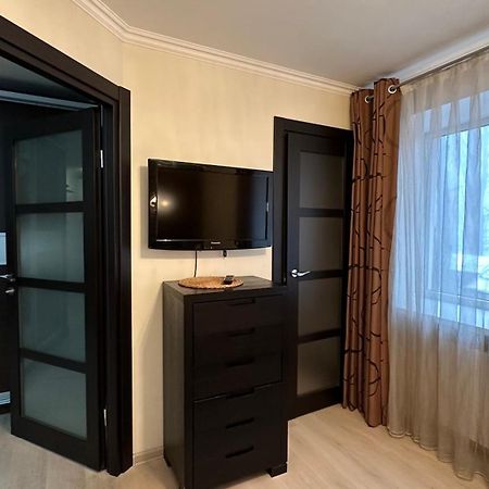 Apartment On Nauki Avenue 102 Днепр Экстерьер фото